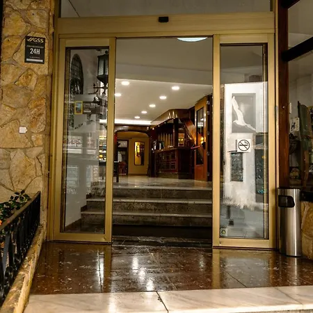 Mercedes, מלון 3*